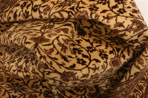 Tabriz Brown Hand Knotted 85 X 121 Area Rug 100-28985 Image 3