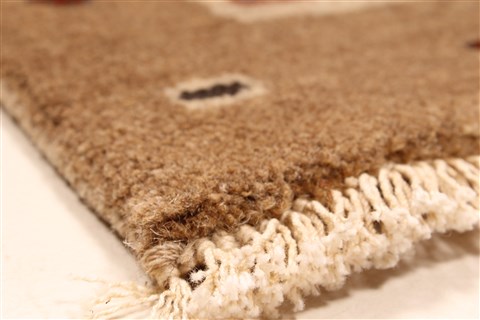 Gabbeh Beige Hand Knotted 27 X 40 Area Rug 250-28986 Image 9