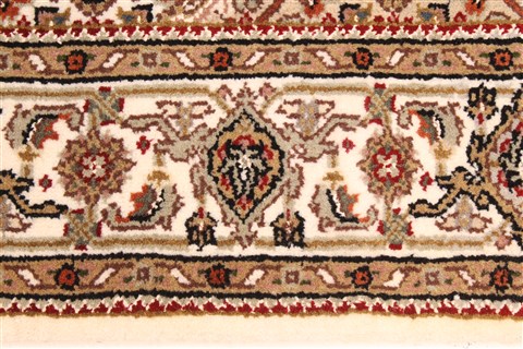Mahi Beige Hand Knotted 28 X 42 Area Rug 250-28997 Image 3