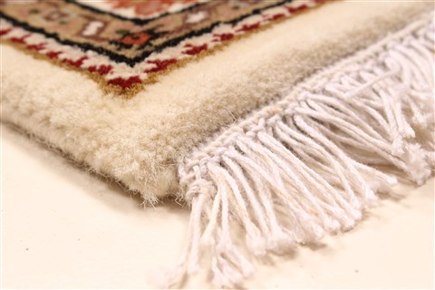 Mahi Beige Hand Knotted 28 X 42 Area Rug 250-28997 Image 8