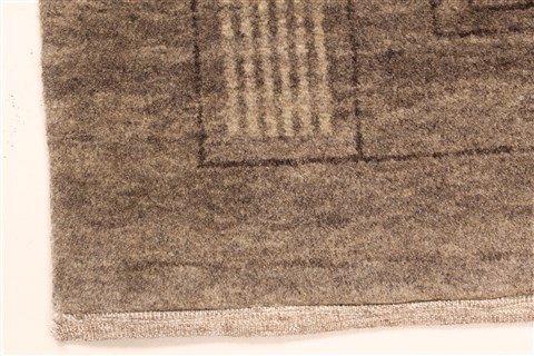 Gabbeh Grey Hand Knotted 26 X 311 Area Rug 250-29015 Image 1