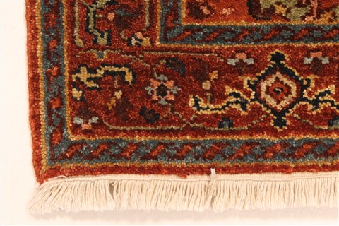 Serapi Beige Hand Knotted 27 X 41 Area Rug 250-29017 Image 1