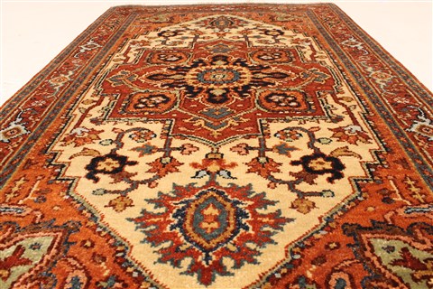 Serapi Beige Hand Knotted 26 X 40 Area Rug 250-29020 Image 2