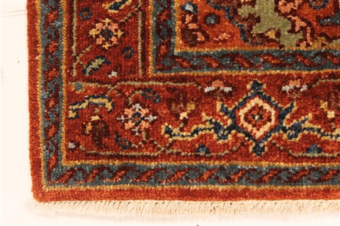 Serapi Beige Hand Knotted 26 X 40 Area Rug 250-29020 Image 6