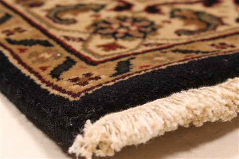 Herati Beige Hand Knotted 26 X 311 Area Rug 250-29021 Image 7