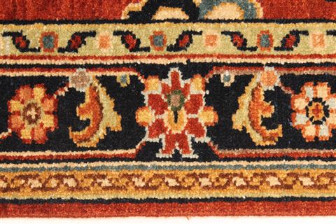 Serapi Beige Hand Knotted 26 X 40 Area Rug 250-29027 Image 3