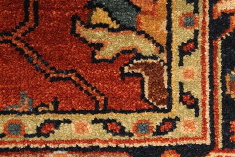 Serapi Beige Hand Knotted 26 X 40 Area Rug 250-29027 Image 7