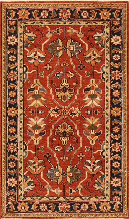 Serapi Beige Hand Knotted 26 X 40 Area Rug 250-29027 Image 0