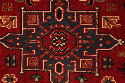 Karajeh Red Hand Knotted 27 X 42 Area Rug 250-29028 Image 7