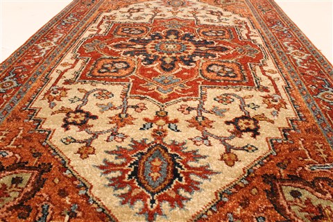 Serapi Beige Hand Knotted 27 X 41 Area Rug 250-29036 Image 2