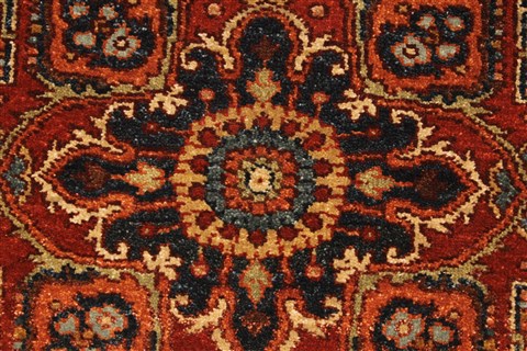 Serapi Beige Hand Knotted 27 X 41 Area Rug 250-29036 Image 7