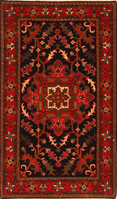 Heriz Red Hand Knotted 26 X 41 Area Rug 250-29037 Image 0