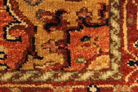 Serapi Beige Hand Knotted 27 X 42 Area Rug 250-29042 Image 4