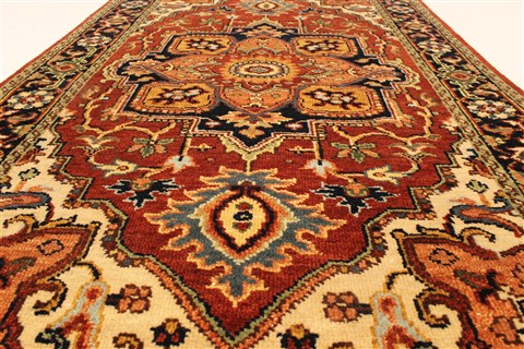 Serapi Red Hand Knotted 26 X 41 Area Rug 250-29048 Image 2