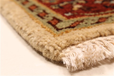 Serapi Beige Hand Knotted 26 X 41 Area Rug 250-29052 Image 8
