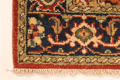 Serapi Orange Hand Knotted 26 X 40 Area Rug 250-29053 Image 1