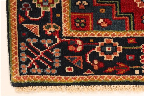 Karajeh Red Hand Knotted 26 X 40 Area Rug 250-29058 Image 1
