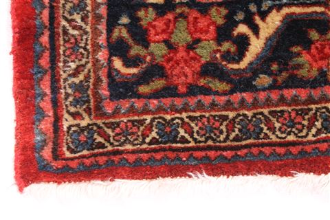 Bidjar Red Hand Knotted 50 X 85 Area Rug 254-29065 Image 2