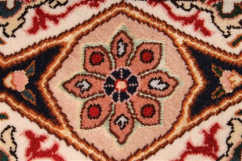 Tabriz Green Round Hand Knotted 67 X 67 Area Rug 254-29091 Image 4