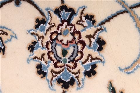 Nain Blue Round Hand Knotted 100 X 100 Area Rug 254-29106 Image 4