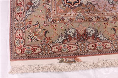 Tabriz Green Hand Knotted 68 X 104 Area Rug 254-29109 Image 1