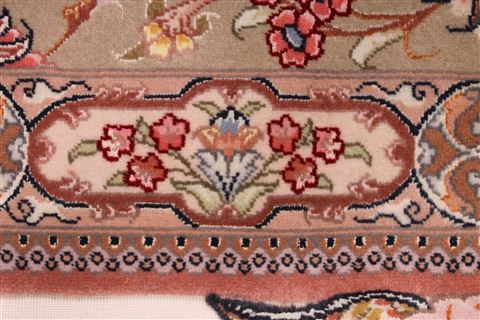 Tabriz Green Hand Knotted 68 X 104 Area Rug 254-29109 Image 7