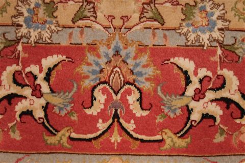 Tabriz Green Hand Knotted 66 X 100 Area Rug 254-29121 Image 2