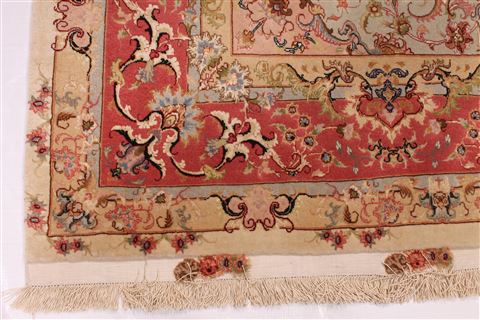 Tabriz Green Hand Knotted 66 X 100 Area Rug 254-29121 Image 5