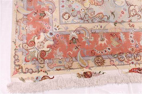Tabriz Purple Hand Knotted 66 X 100 Area Rug 254-29123 Image 6