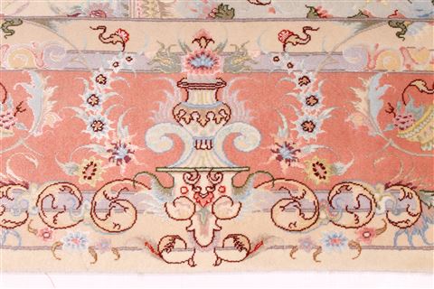 Tabriz Purple Hand Knotted 66 X 100 Area Rug 254-29123 Image 8