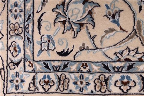 Nain Blue Hand Knotted 67 X 910 Area Rug 254-29127 Image 2