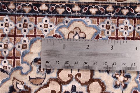 Nain Beige Hand Knotted 68 X 910 Area Rug 254-29128 Image 3