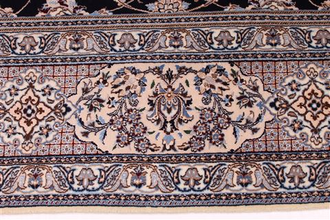Nain Beige Hand Knotted 68 X 910 Area Rug 254-29128 Image 7