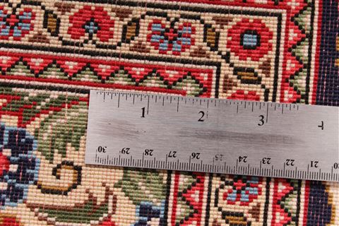 Qum Beige Hand Knotted 68 X 102 Area Rug 254-29129 Image 2