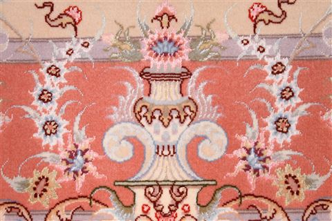 Tabriz Purple Hand Knotted 67 X 100 Area Rug 254-29131 Image 2