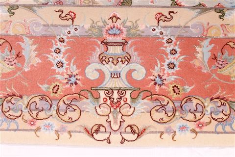 Tabriz Purple Hand Knotted 67 X 100 Area Rug 254-29131 Image 7