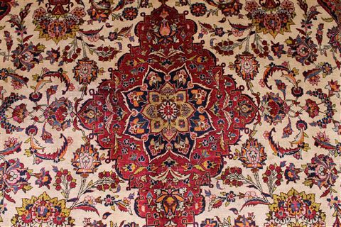 Kashan Red Hand Knotted 72 X 106  Area Rug 254-29133 Image 2