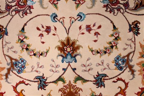 Tabriz Red Hand Knotted 66 X 100 Area Rug 254-29152 Image 2