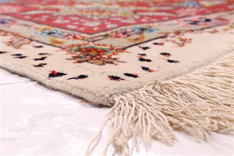 Tabriz Red Hand Knotted 66 X 100 Area Rug 254-29152 Image 4