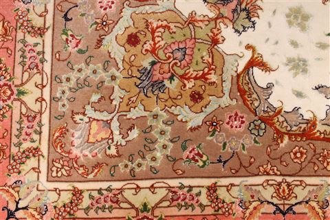 Tabriz Purple Hand Knotted 68 X 98 Area Rug 254-29154 Image 8