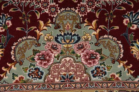 Tabriz Green Hand Knotted 68 X 100 Area Rug 254-29158 Image 5