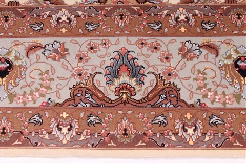 Tabriz Beige Hand Knotted 68 X 101 Area Rug 254-29160 Image 7