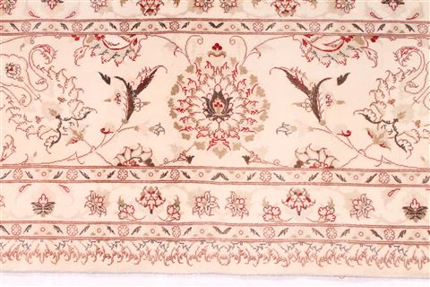 Tabriz Beige Hand Knotted 118 X 168 Area Rug 254-29165 Image 8