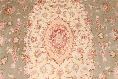 Tabriz Beige Oval Hand Knotted 910 X 131 Area Rug 254-29177 Image 1