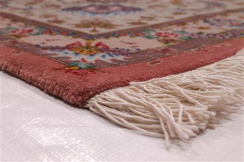 Tabriz Purple Hand Knotted 100 X 135 Area Rug 254-29190 Image 4