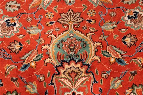 Tabriz Green Hand Knotted 910 X 130 Area Rug 254-29198 Image 5
