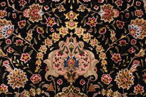 Tabriz Black Hand Knotted 98 X 130 Area Rug 254-29199 Image 9