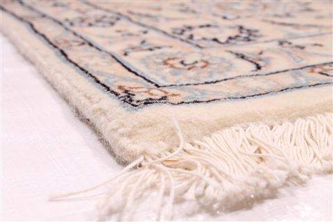 Nain Blue Hand Knotted 100 X 133 Area Rug 254-29211 Image 4