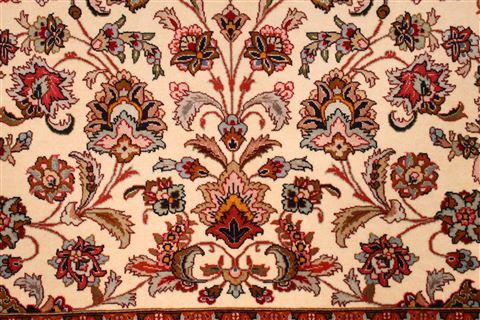 Tabriz Beige Hand Knotted 84 X 117 Area Rug 254-29217 Image 2