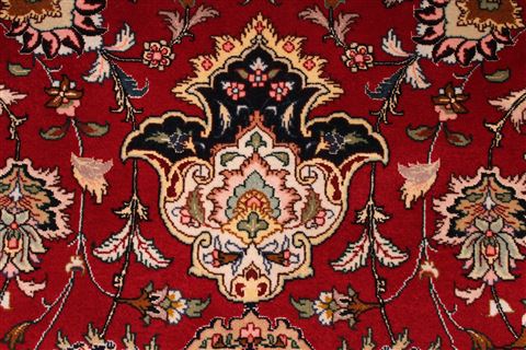 Tabriz Blue Hand Knotted 81 X 114 Area Rug 254-29223 Image 3